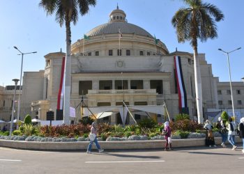 بالصور.. جامعة القاهرة تستقبل الطلاب القدامى والجدد