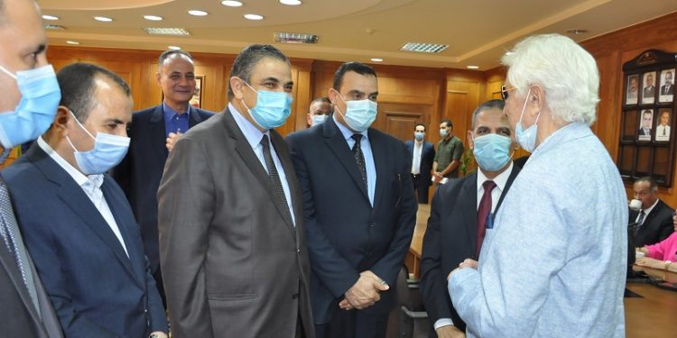 رئيس جامعة كفرالشيخ يتفقد الامتحان التأهيلى للدكتوراة بكلية التربية الرياضية