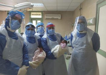 ولادة توأم لسيدة مصابة بفيروس كورونا بمستشفيات جامعة المنصورة