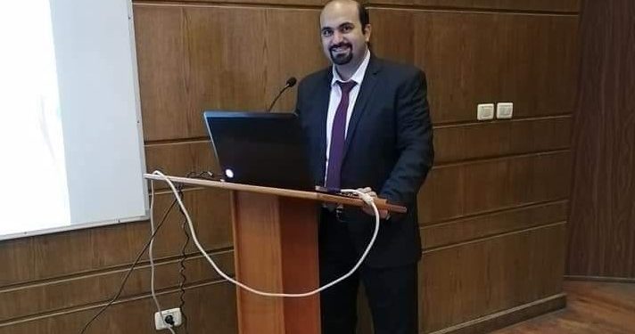 د محمود عكاشه المدرس بقصر العينى