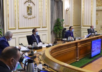 رئيس الوزراء: الموافقة على مشروع قانون لتحسين أوضاع المعلمين بالتعليم العام والأزهري