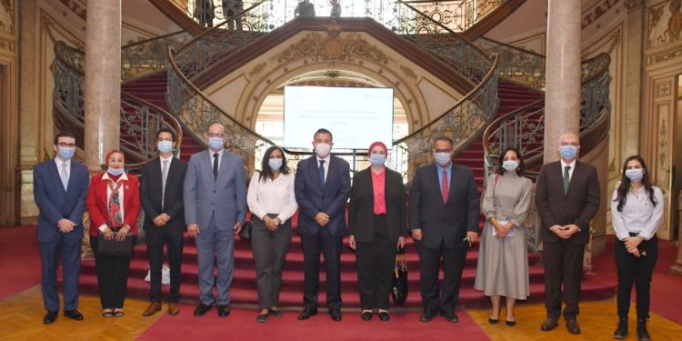 المتينى يستقبل الطلاب الحاصلين على منحة مؤسسة ساويرس للدراسة بأمريكا