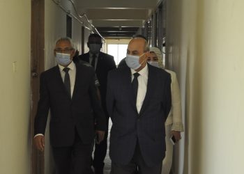 جولة تفقدية لرئيس جامعة المنيا بالمدن الجامعية استعداداً للتسكين