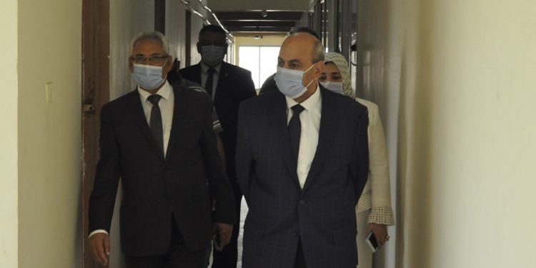 جولة تفقدية لرئيس جامعة المنيا بالمدن الجامعية استعداداً للتسكين