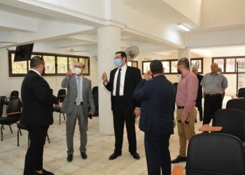 جامعة أسيوط تفتتح (صالة 16) للطلاب الجدد بالمصرية الأهلية للتعلم الإلكتروني