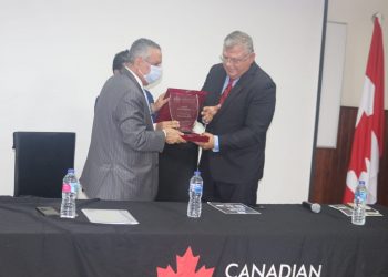 الكلية الكندية الدولية تنظم ندوة حول التحول الرقمي وأحدث التطورات في قطاع الاتصالات