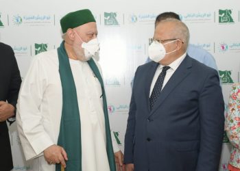 علي جمعة يغازل الخشت: الله منّ على جامعة القاهرة بإنسان فتح لله قلبه