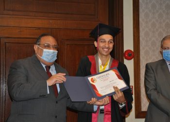 سياحة وفنادق حلوان تحتفل بتخرج الدفعة الرابعة لبرنامج إدارة وتشغيل المطاعم