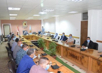 جامعة سوهاج تناقش موازنة البرامج والأداء وفق رؤية مصر 2030