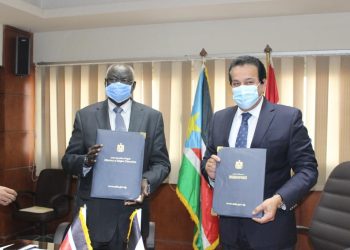 تنفيذا لتوجيهات الرئيس…300 منحة جامعية و100 منحة دراسات عليا الى وزارة التعليم والعلوم بجمهورية جنوب السودان”