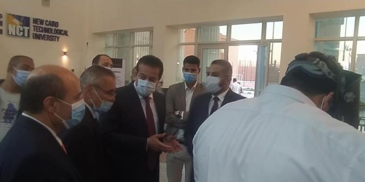 أحداث «التعليم العالي» في 24 ساعة.. لا خصخصة للجامعات و100 منحة بالبرامج المميزة لأبناء شهداء الجيش والشرطة بـ«طنطا».. وكشف «الانتحال» بمنصة «القاهرة» الإلكترونية