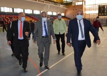 رئيس جامعة بورسعيد يتفقد كلية التربية الرياضية في أول أيام العام الجامعي