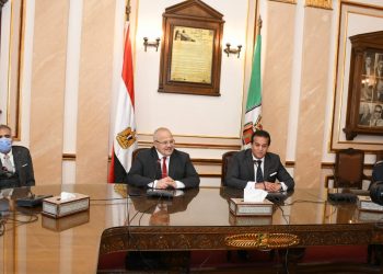 كل ما تريد معرفته عن المنصة التعليمية الذكية بجامعة القاهرة