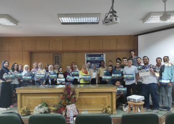 علوم حلوان تنظم دورات تدريبية لطلاب برنامج التكنولوجيا الحيوية الجزيئية