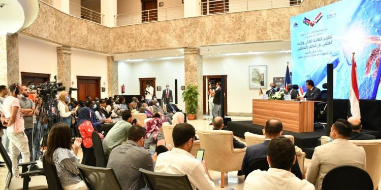 وزير التعليم العالي: 300 منحة دراسية لطلاب جنوب السودان