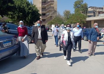 نائب رئيس «عين شمس» لشئون التعليم و الطلاب يتفقد كلية البنات وسط إجراءات احترازية مشددة