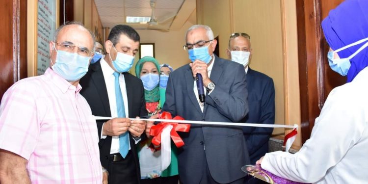وزير التعليم العالي يفتتح الوحدات التعليمية والتدريبية بطب الأسنان جامعة المنصورة