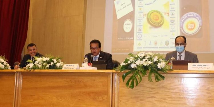 الأعلى للجامعات يوافق علي أداء طلاب الشهادات المعادلة لاختبارات قدرات الكليات الحكومية