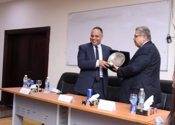 إفتتاح مركز البحوث المبتكرة وريادة الأعمال بالجامعة المصرية الصينية