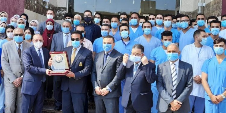 وزير التعليم العالي يضع حجر الأساس للمستشفى التعليمى بجامعة الدلتا للعلوم