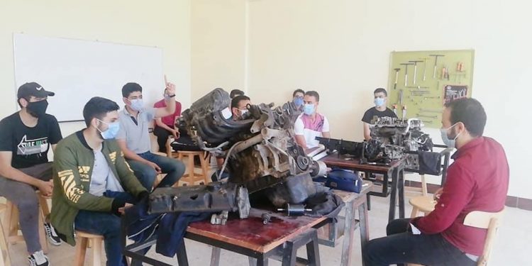 الدلتا التكنولوجية تستكمل التدريب العملى للفصل الدراسي السابق لطلاب الفرقة الثانية