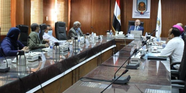 جامعة الأقصر يقرر إعفاء طلاب حلايب وشلاتين من رسوم المدن الجامعية