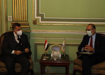 السفير المكسيكي يبحث التعاون الأكاديمي بجامعة عين شمس