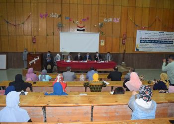 «تربية سوهاج» تستعرض مستجدات ڤيروس كورونا ودور طلابها في الوقاية منه