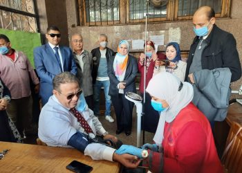 حملة " 100  مليون صحة" للكشف عن الأمراض المزمنة وسرطان الثدي بـ"آداب عين شمس"