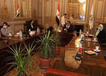 اجتماع مصري  - برتغالى بجامعة عين شمس