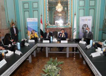 رئيس جامعة عين شمس يوقع بروتوكول تعاون مع المنطقة ٢٤٥١ الروتارية مصر