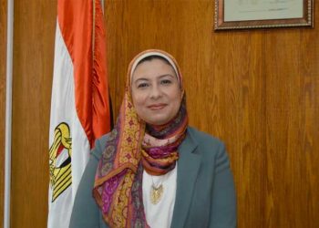 ماذا قالت عميدة "ألسن عين شمس" عن تعليق الدراسة في الجامعات؟