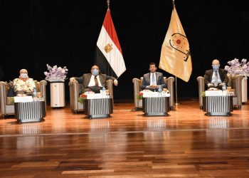 وزير الرياضة: نبذ التعصب ليس مرتبطا بنهائي القرن الإفريقي بين الأهلي والزمالك