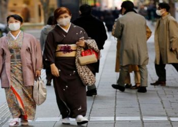 حذر ياباني من خرق إجراءات كورونا.. وقلق من الموجة الثالثة للفيروس