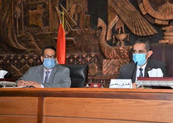 محافظ الغربية يوجه بمحاربة غياب الطلاب والمدرسين بالمحافظة