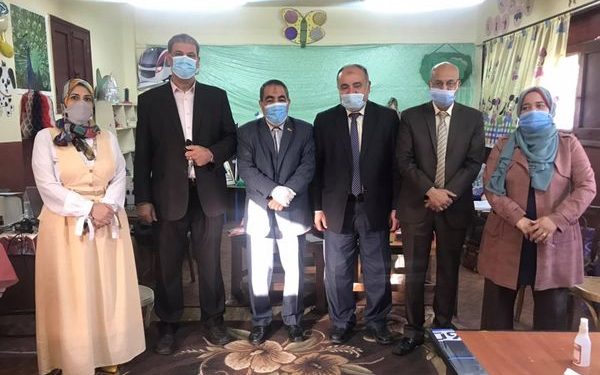 الساحل التعليمية: تحديث ملفات الجودة للمدارس وتحديد المؤهل للاعتماد "صور"