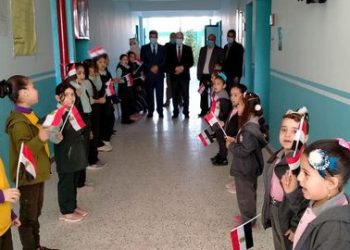 وكيل التعليم بالفيوم يتفقد مدارس يوسف الصديق ويحضر طابور الصباح “صور”