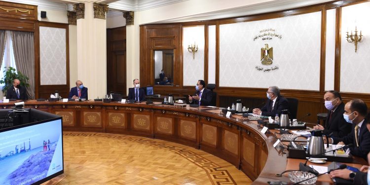 رئيس الوزراء يوجه بسرعة إنهاء وتسليم ٦ مدارس جديدة من مدارس النيل