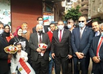 مدير تعليم الإسكندرية يتفقد اللجان الانتخابية بمدارس المحافظة “صور”