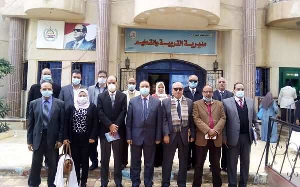 تعليم مطروح: تفعيل خطة المتابعة لرصد الإيجابيات والسلبيات بكافة المدارس