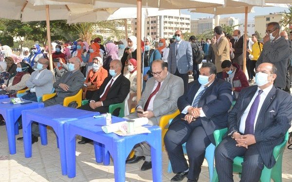 رئيس جامعة الفيوم يشهد انطلاق فعاليات حملة مناهضة العنف ضد المرأة