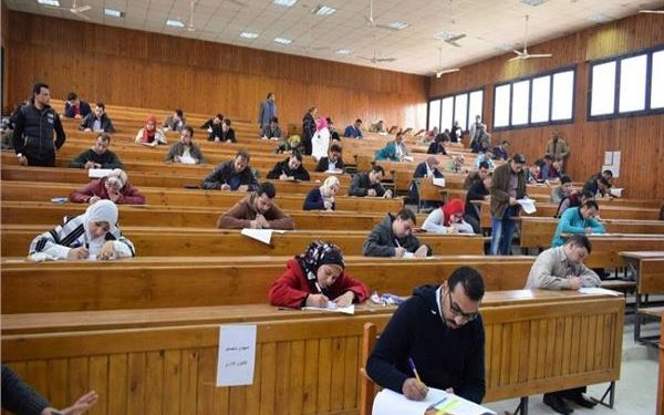 هل يتم إلغاء امتحانات الميدتيرم بالجامعات؟