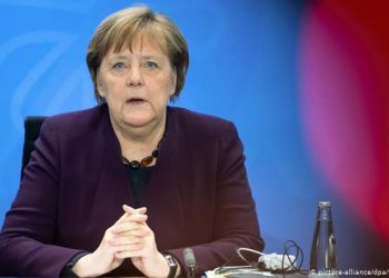 ألمانيا تعلن تشديد قيود كورونا حتى احتفالات الكريسماس