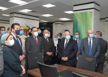 رئيس جامعة القاهرة يكشف تفاصيل تطوير مستشفى الاستقبال والطواريء بقصر العيني