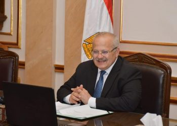 جامعة القاهرة: المنصة التعليمية الذكية تستضيف مدربين دوليين