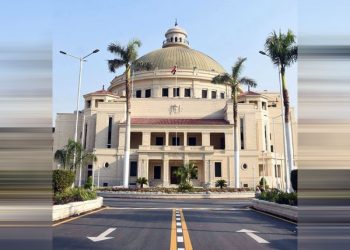 جامعة القاهرة