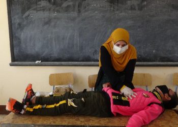 جامعة المنيا: الكشف الطبي على 580 شخص بالقافلة المتكاملة بـ«الحواصلية»