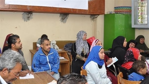 وزير التعليم: لابد من جذب المرأة الأمية للتعليم والقضاء على إحساسها بالقلق