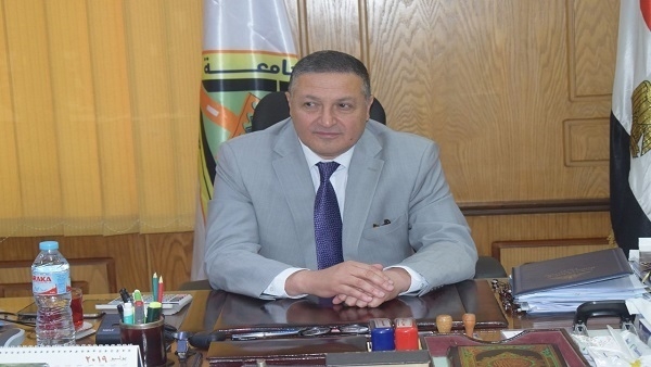 رئيس جامعة بنها