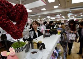 كيف تحتفل الجامعات العالمية بـ"عيد الحب"؟